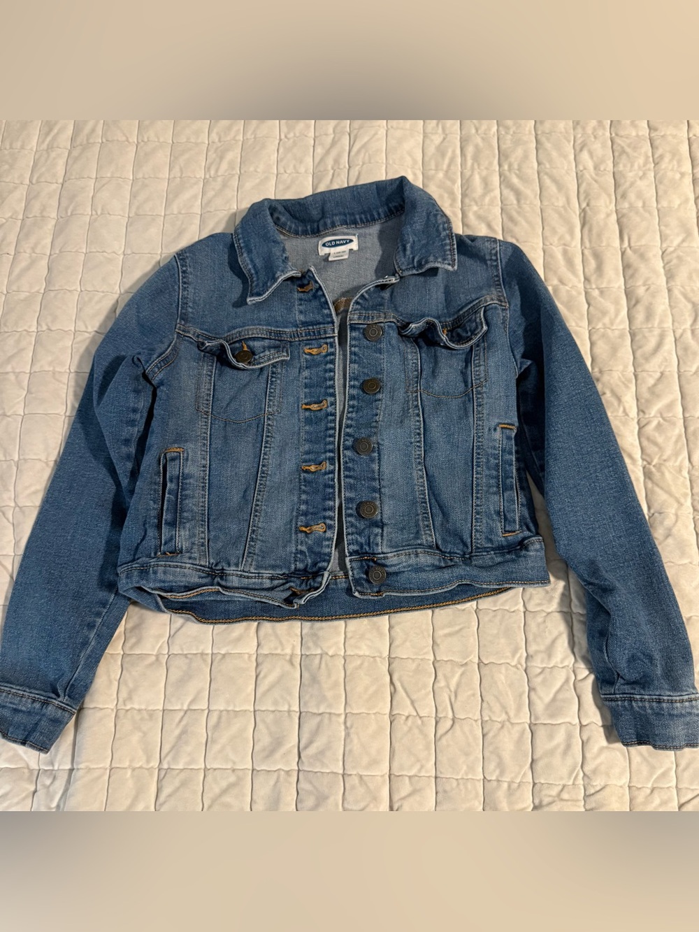 Old Navy Medium Wash Denim Jacket in Blue